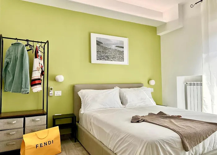 Room Center Sorrento Baby