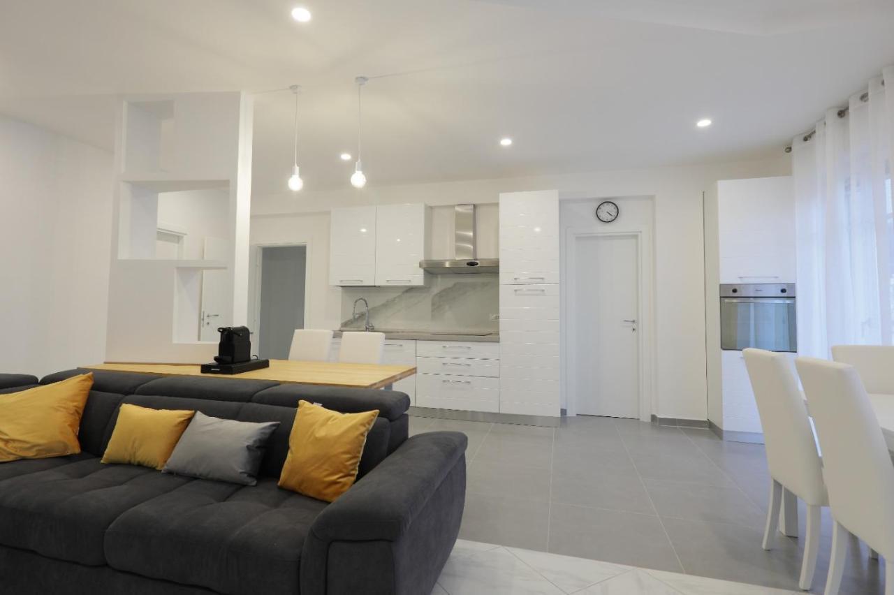 Maison Mira Holiday home