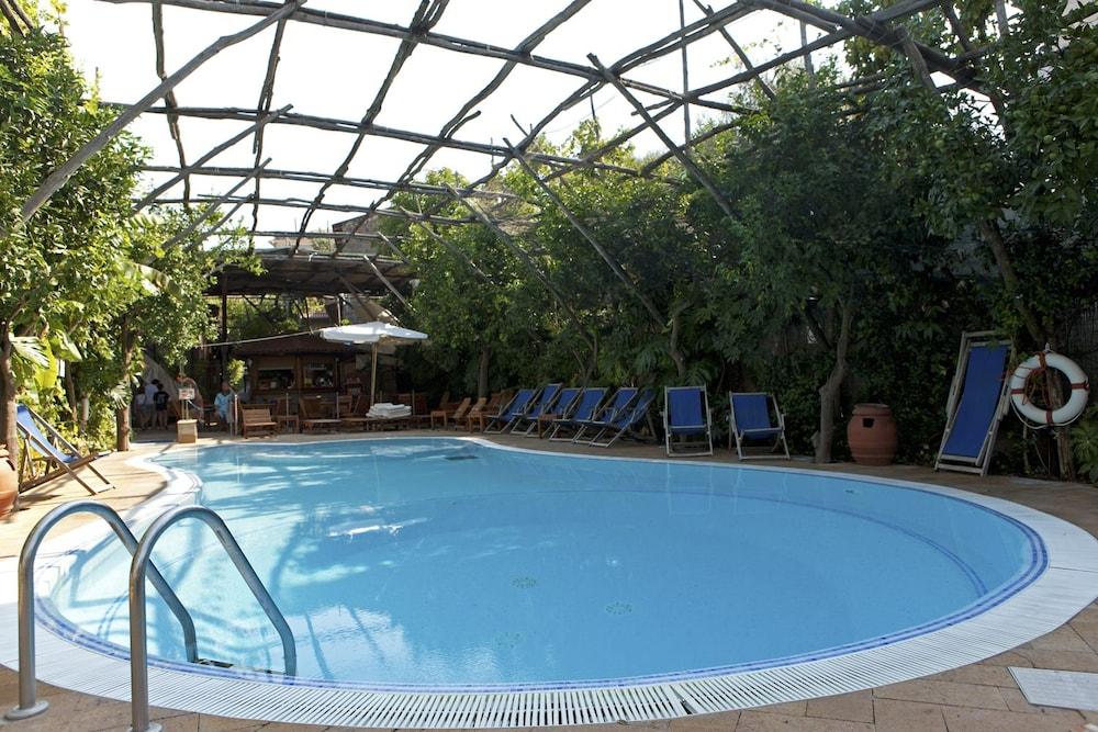 Villaggio 3*