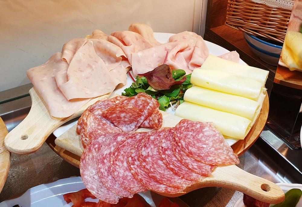 Affittacamere Casa Dominova De Luxe 2*