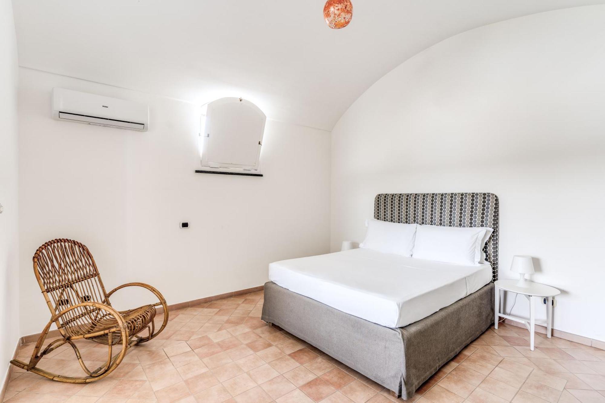 Giulia Amazing With Pool, Patio, Bbq&sea Views *