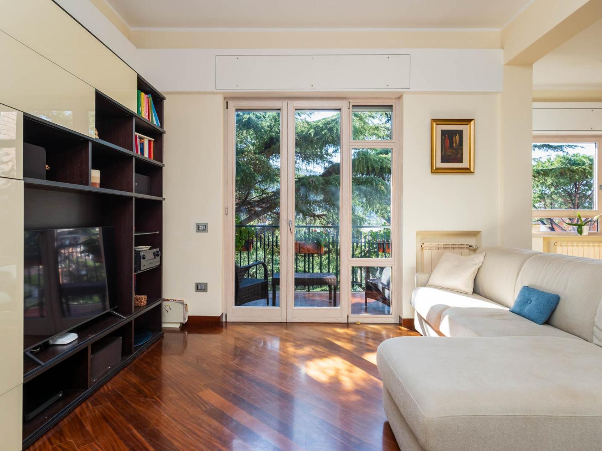 Pine House Apartment