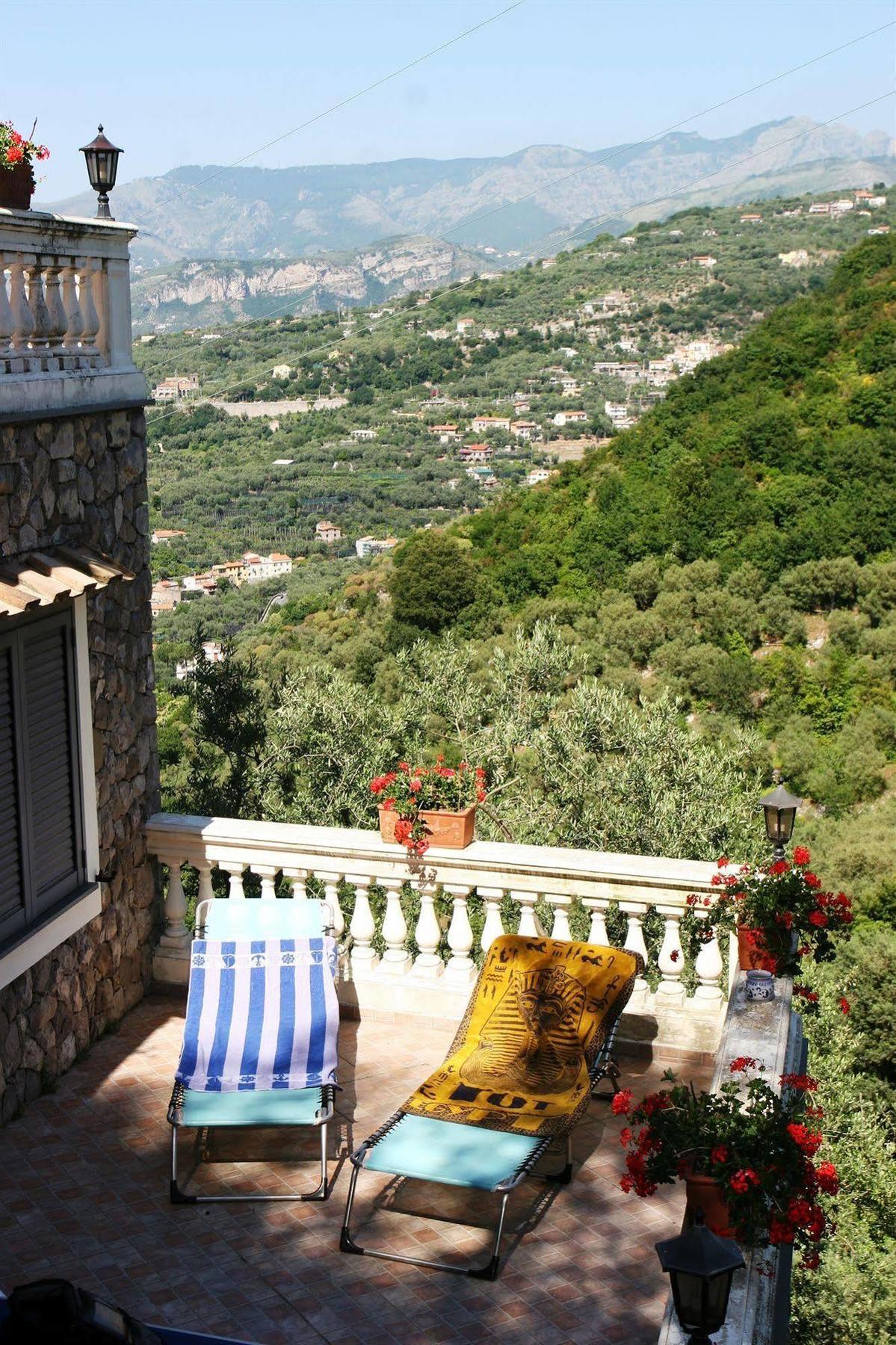 Casarufolo Paradise Guest house 2*