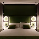 Akyra Suites