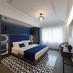 Akyra Suites