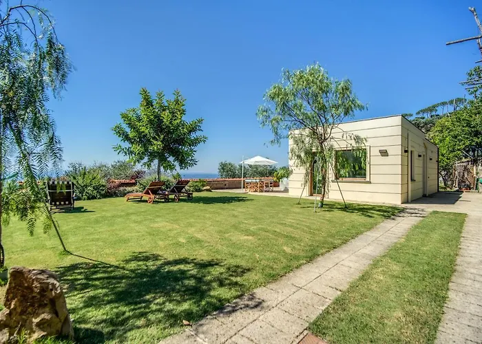 Villa green Eden