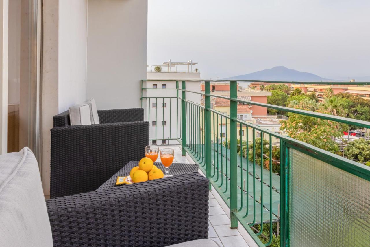 Appartamento Sorrentovibes - Family With Terrace & Amazing View In Center