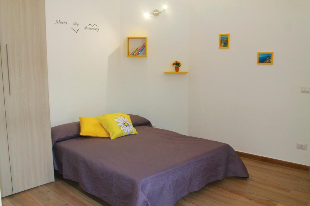 Pacific Hill Apartment *
