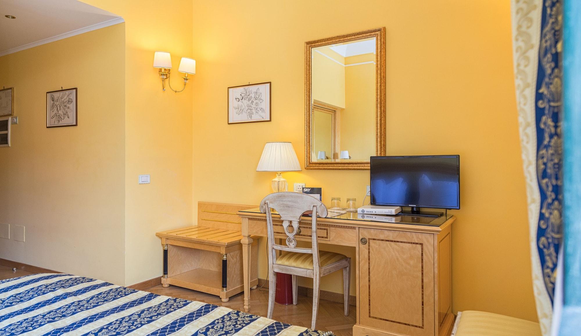 Imperial Tramontano Hotel 4*