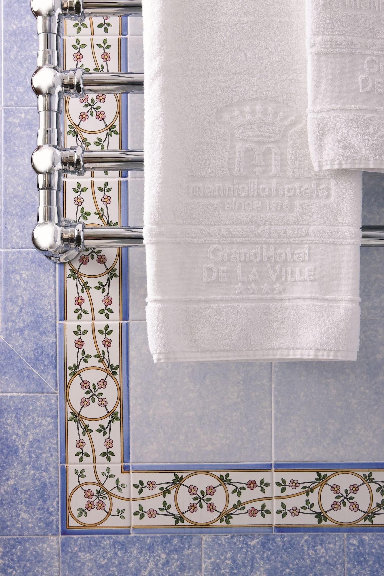 Grand De La 4*