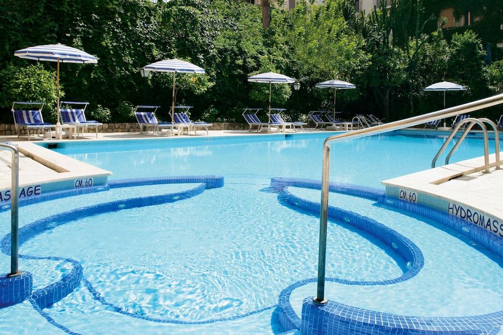 Grand De La Hotel