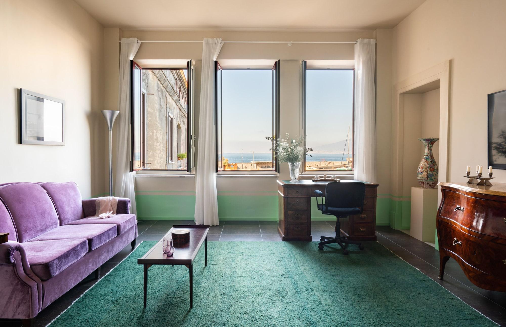 Marina Piccola 73 Hotel 4*