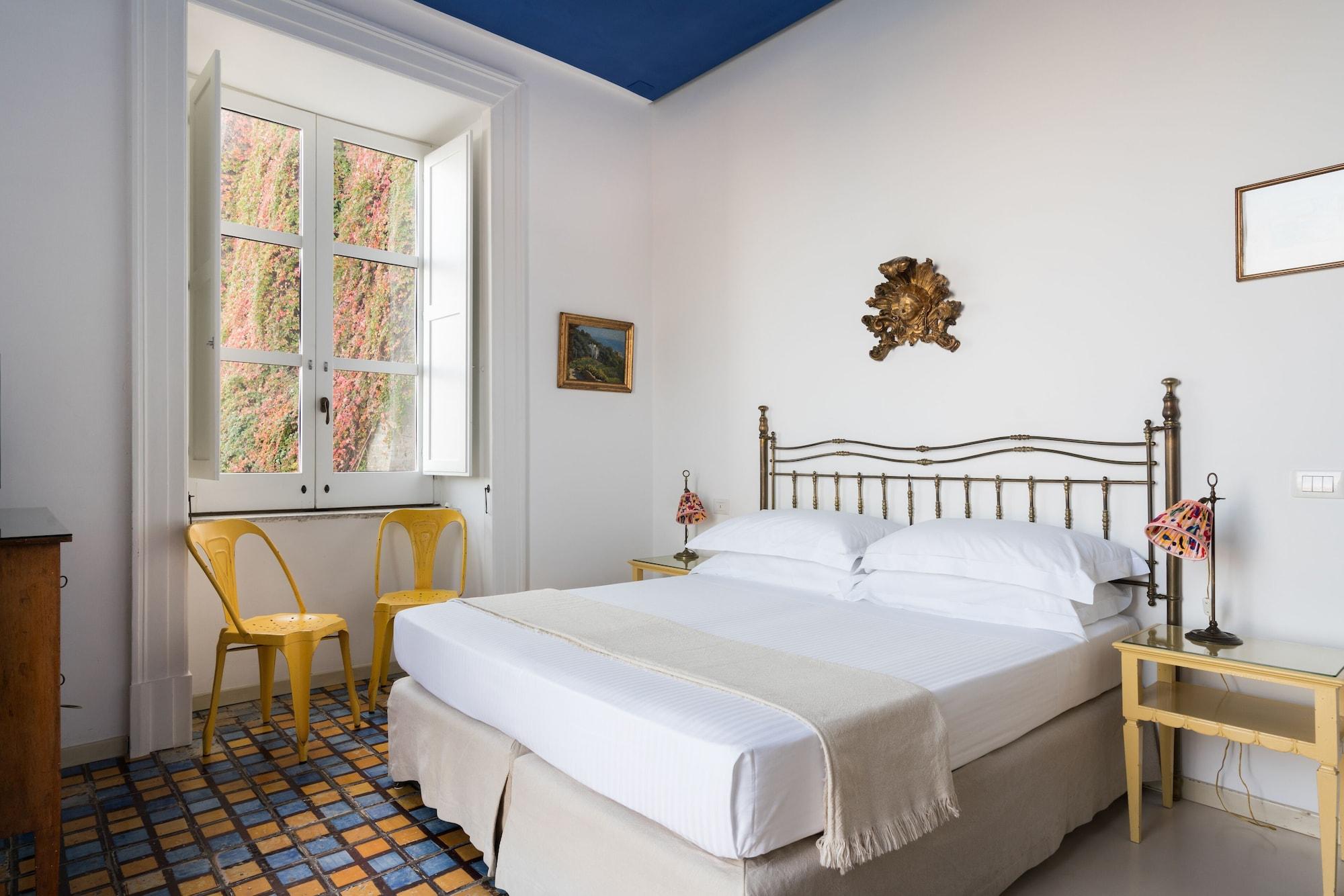 Marina Piccola 73 Hotel 4*