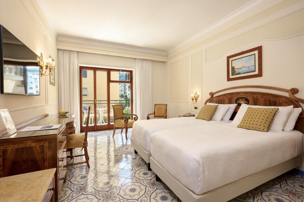 Grand De La Hotel 4*