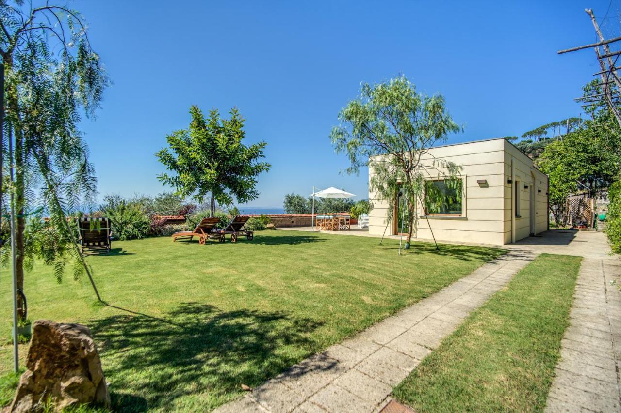 Eden Villa *