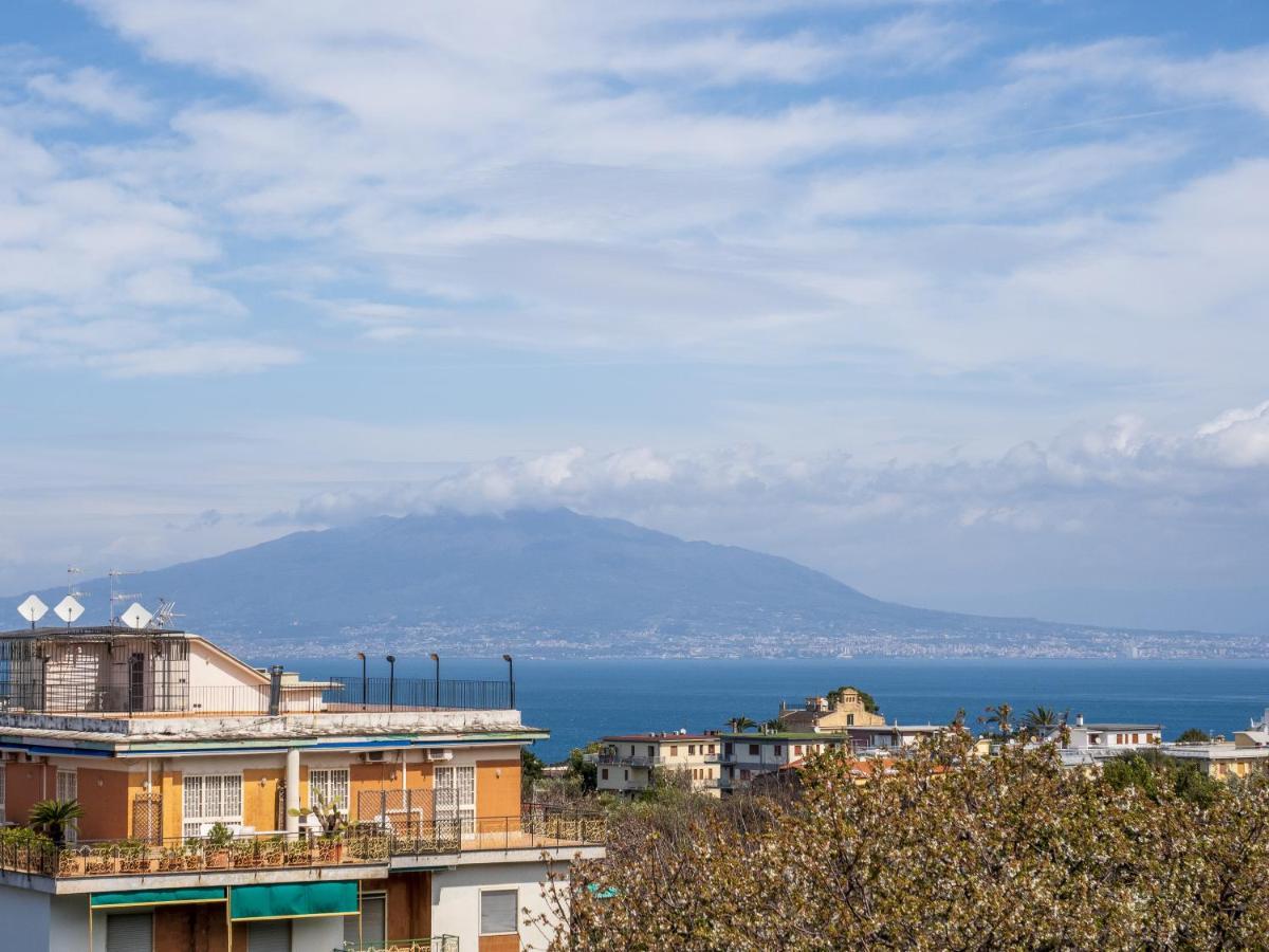 Yourhome - Corso Italia In Apartment