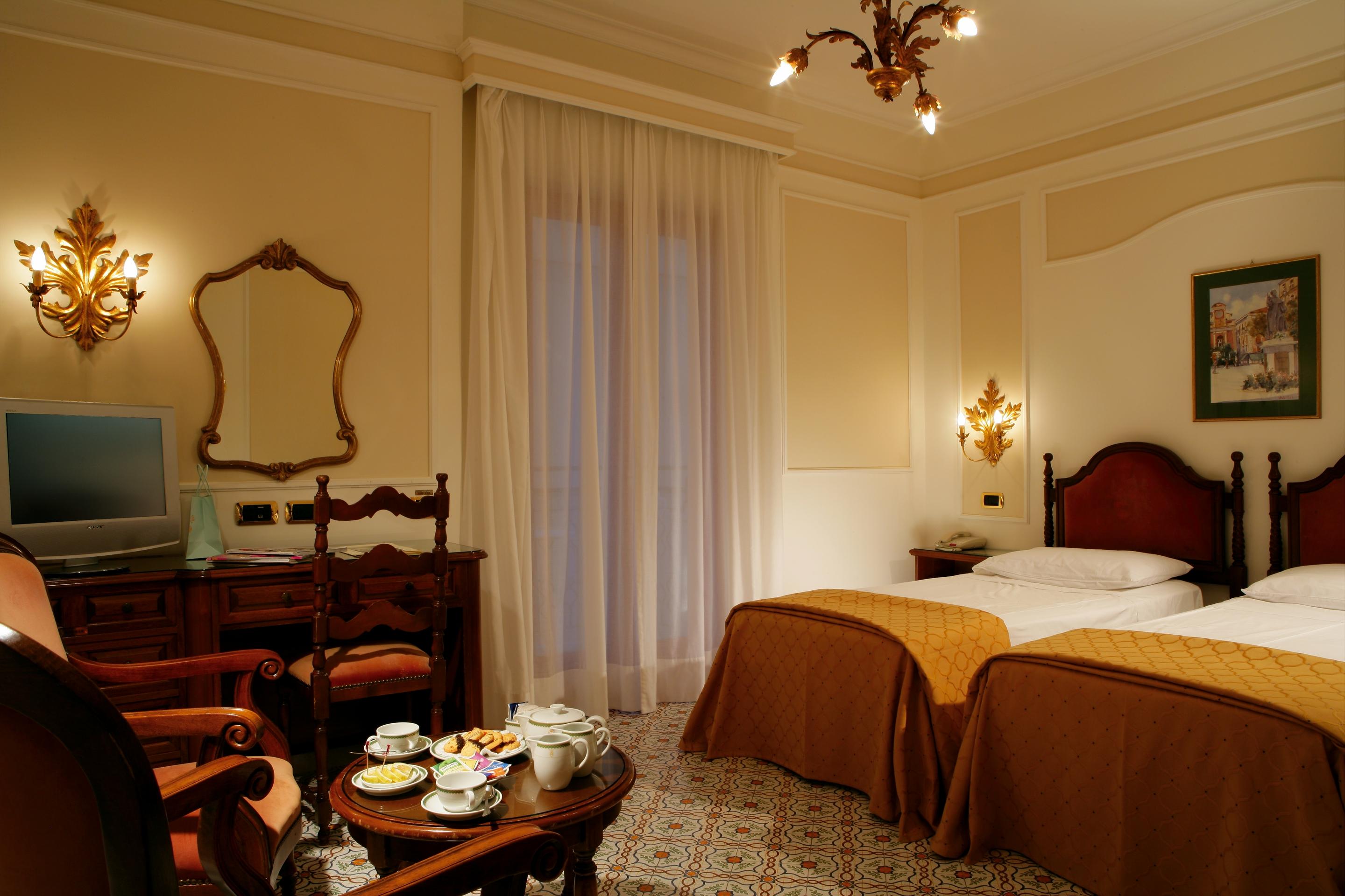 Grand De La Hotel