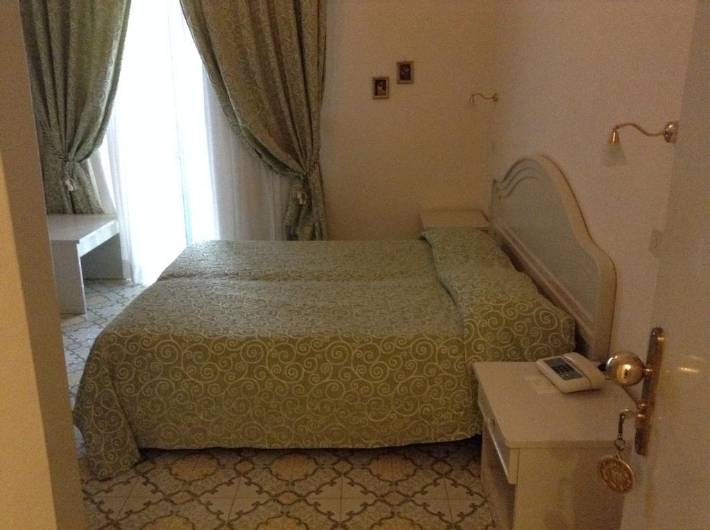 Grand Europa Palace 4*