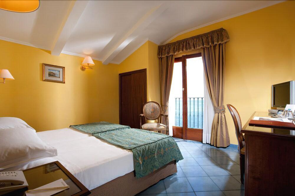 Imperial Tramontano Hotel