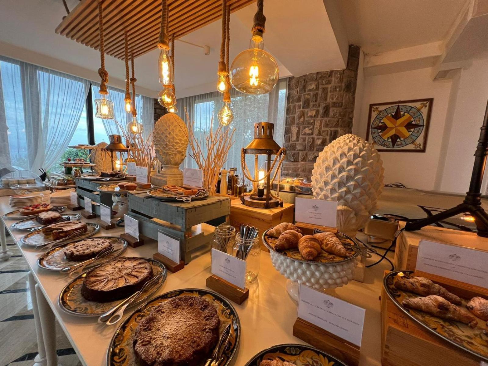 Acomodação com café da manhã  Romantic Relais 3*