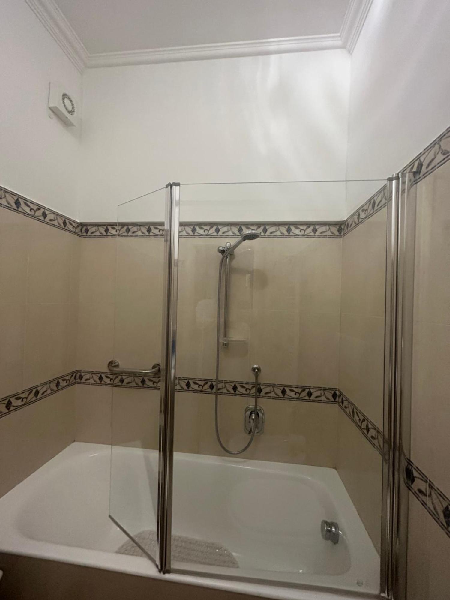 Apartment Short-lets D33, Part Of The House Is Available For Short-term In Center