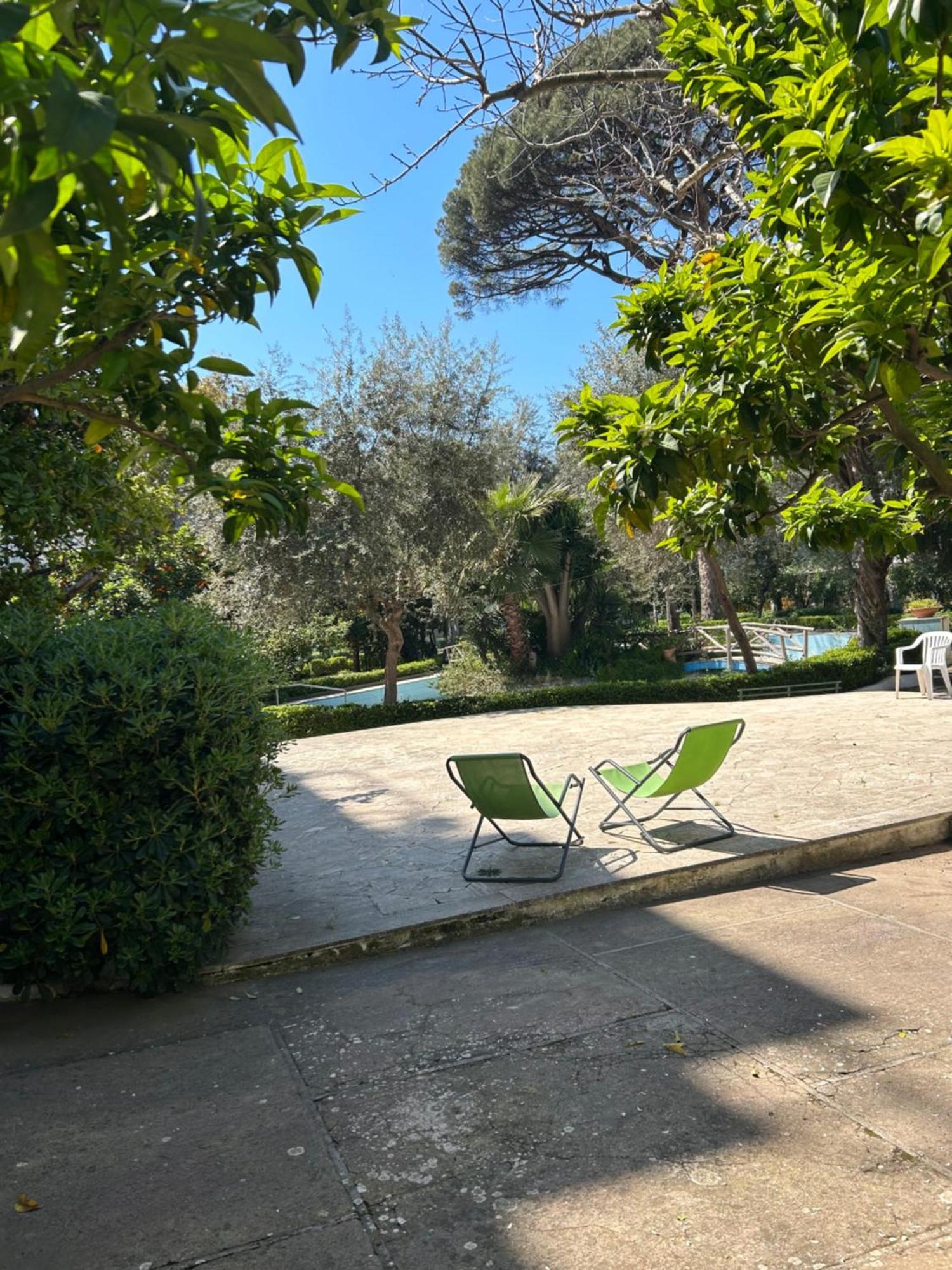 Short-lets D33, Part Of The House Is Available For Short-term In Center *