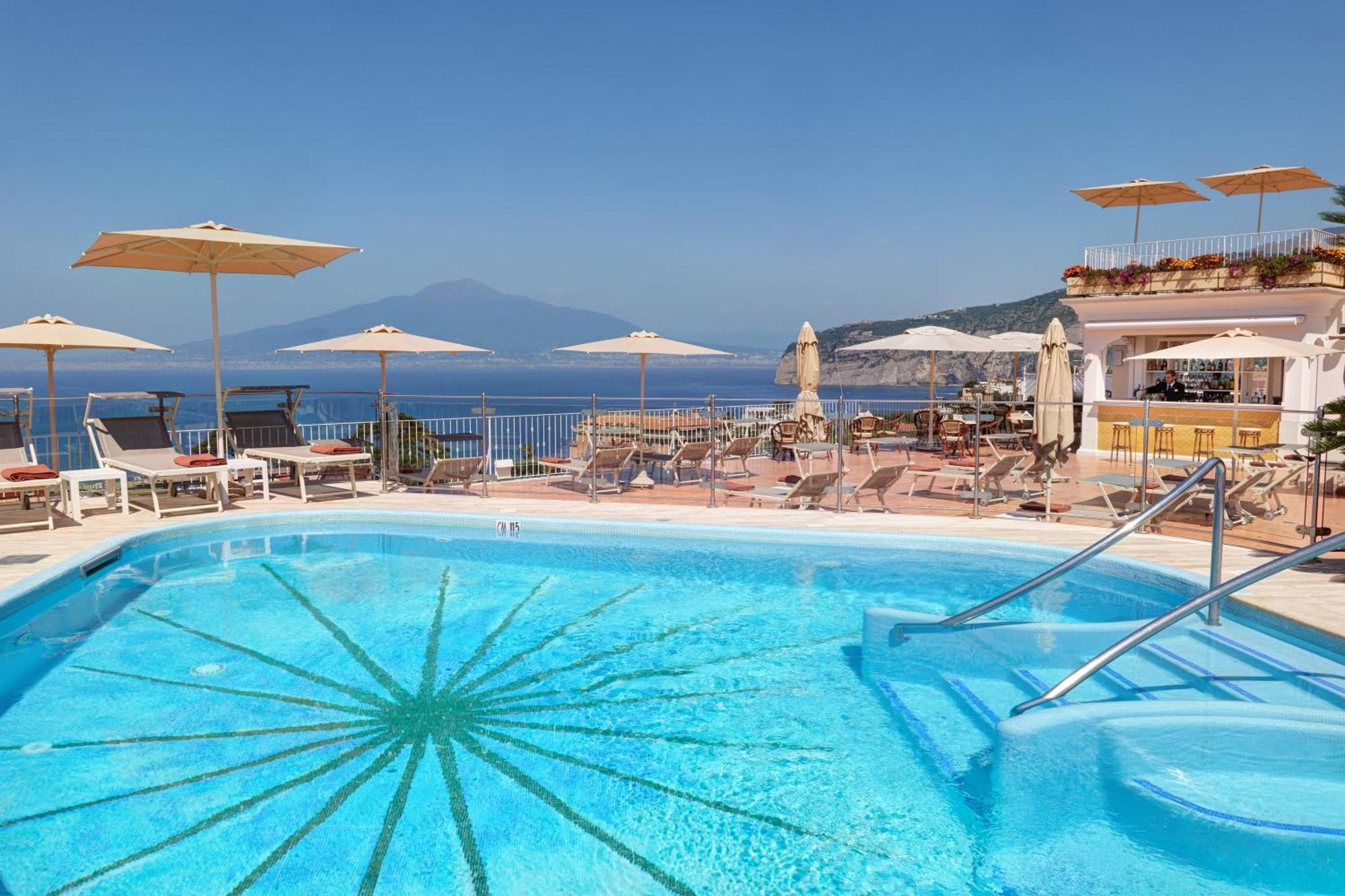 Hotel Grand De La 4*