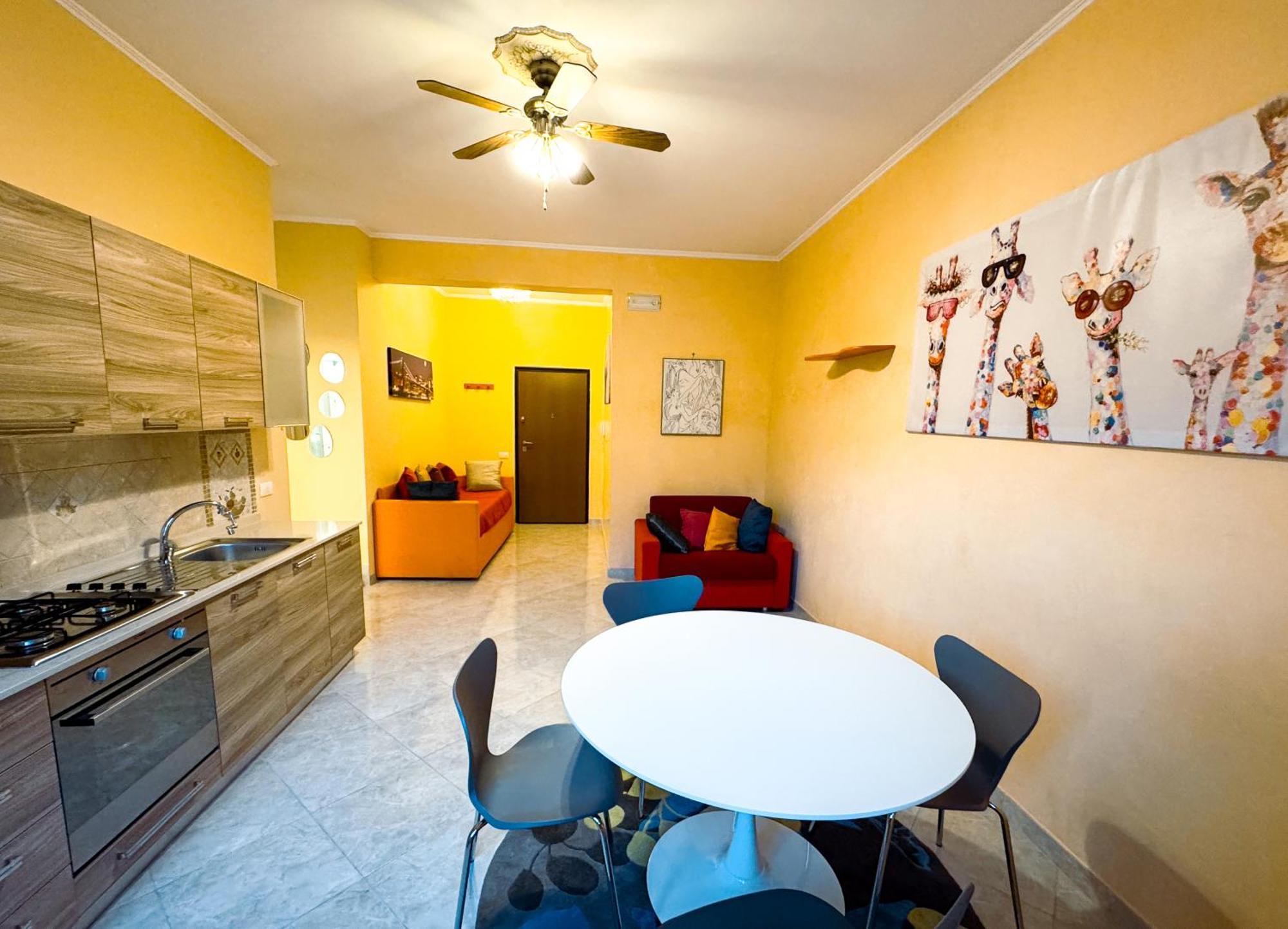 Sun Apartment *