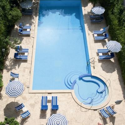 Grand De La 4*