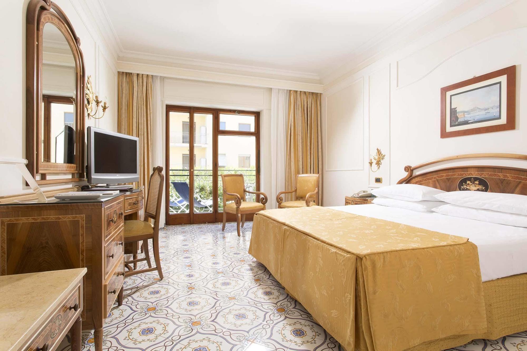 Grand De La Sorrento