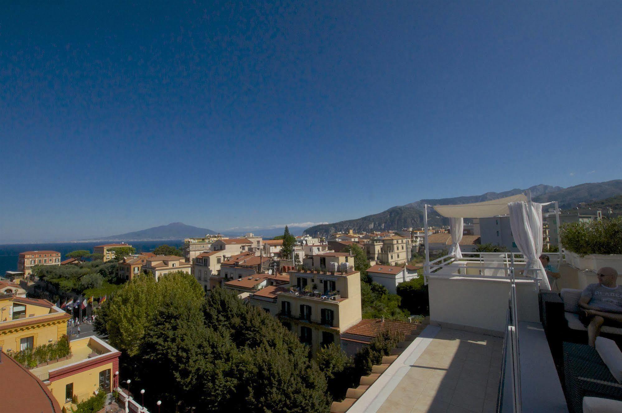 Plaza Sorrento