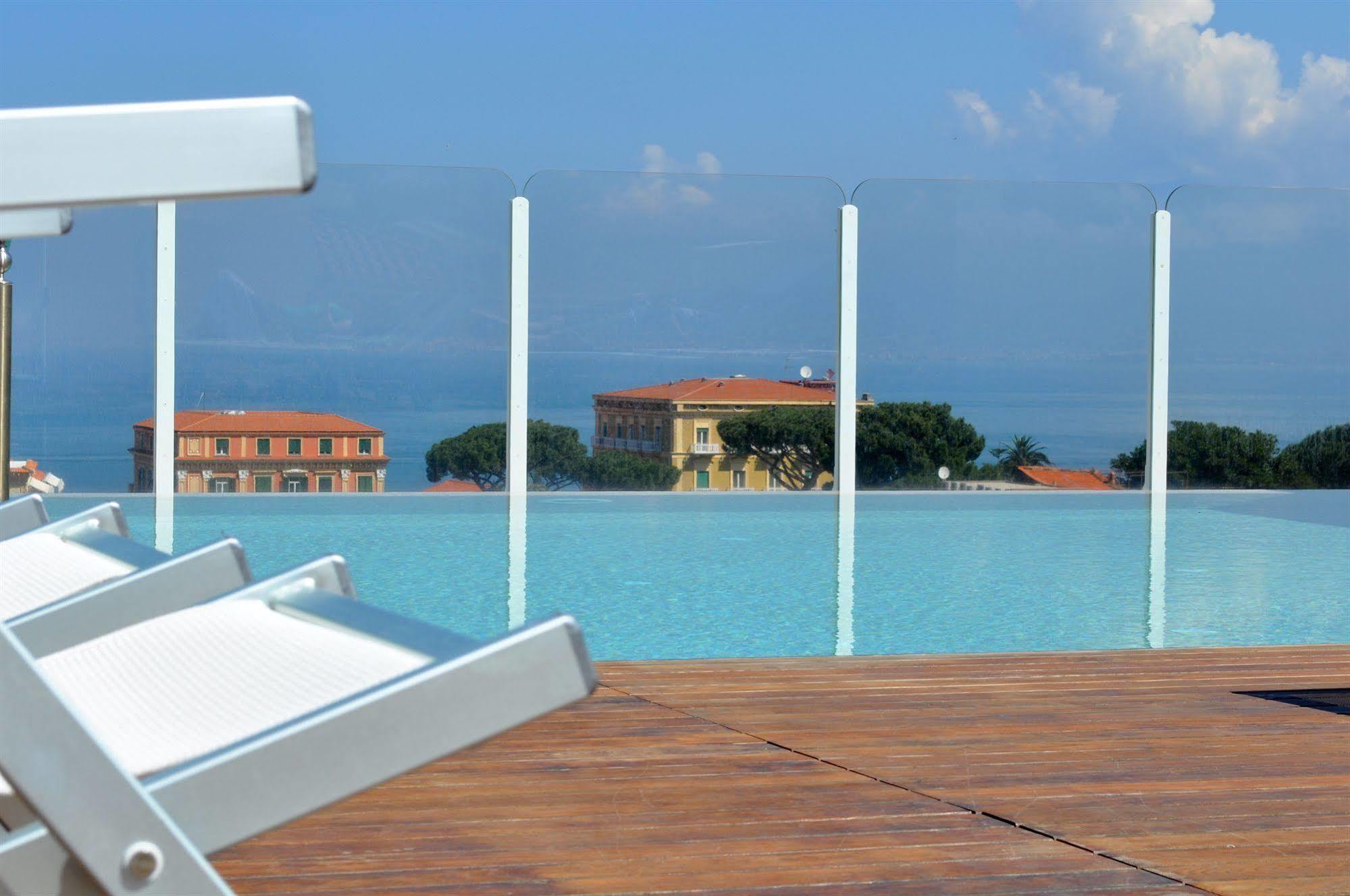 Plaza 4* Sorrento