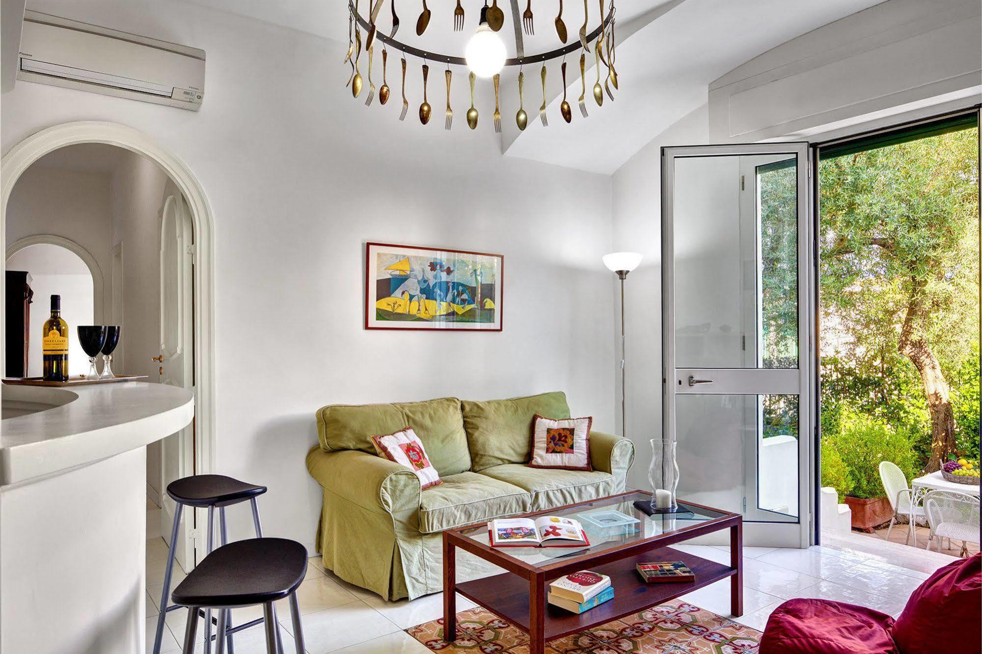 Punta Del Capo Apartment *