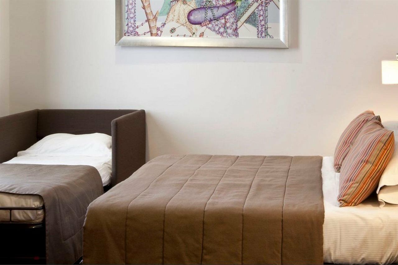 Hotel Plaza 4*