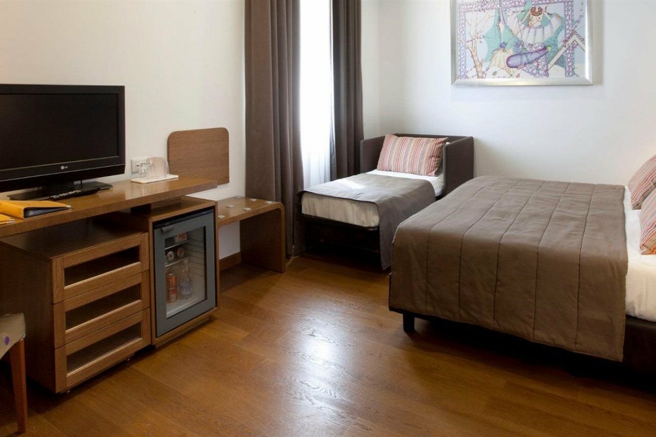 Plaza 4* Sorrento
