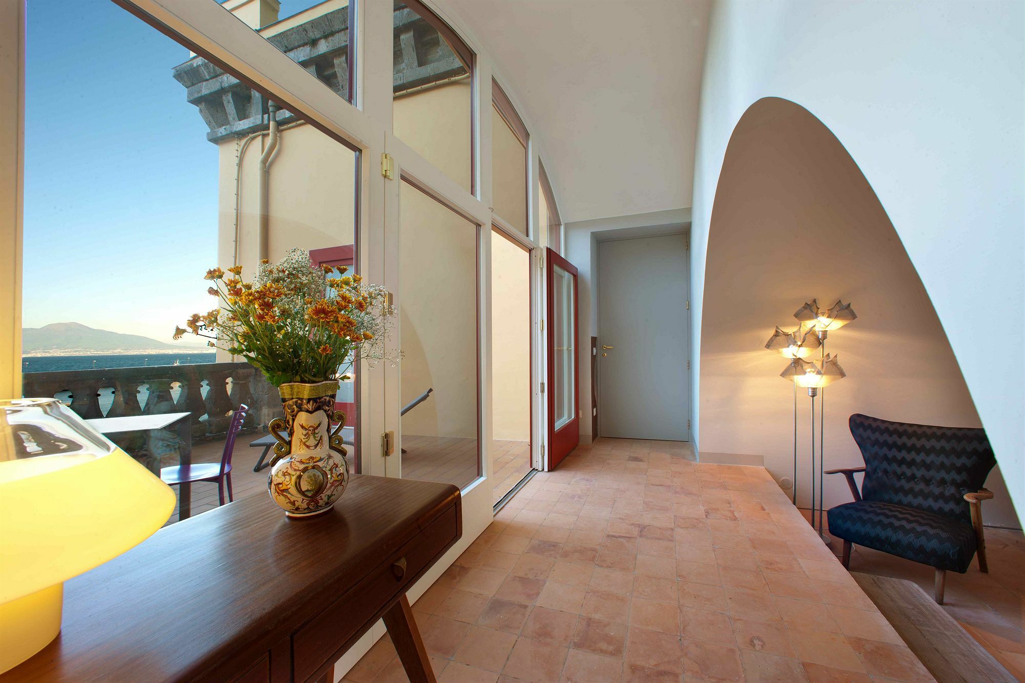 Marina Piccola 73 Hotel 4*