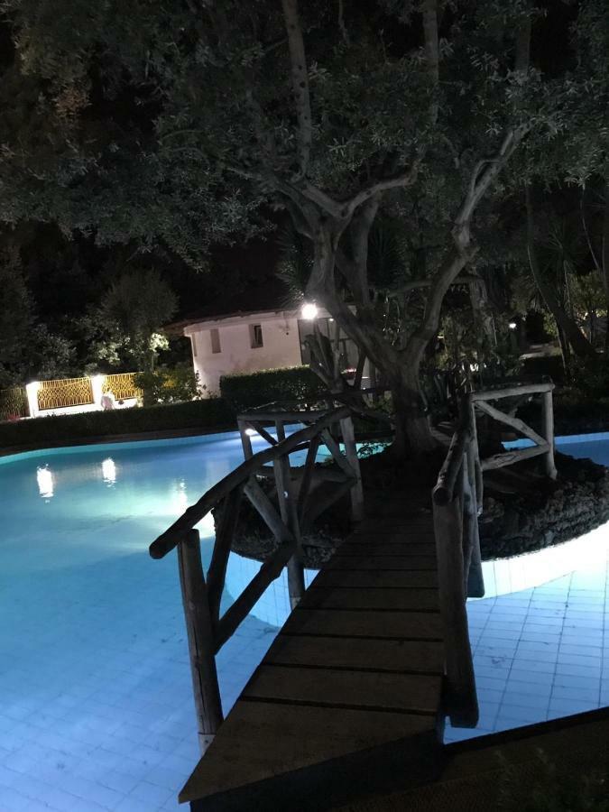 Short-lets D33, Part Of The House Is Available For Short-term In Center Apartment Sorrento