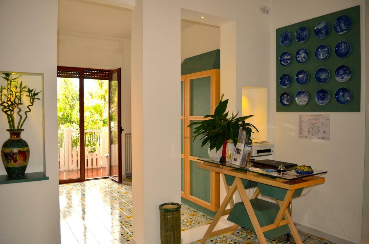 Luiselle Charming Center Guest house 2*