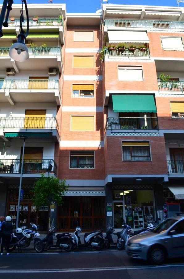 Luiselle Charming Center