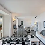 Hotel Bristol