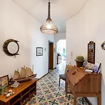 Virginia\'S Guest House