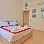 Yourhome - New Suite Sorrento