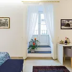 Casetta Fuoro Guest House