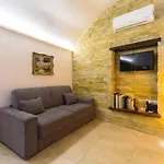 Casetta Fuoro Guest House