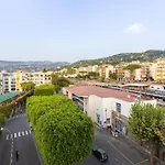 Sorrentovibes - Family Home With Terrace & Amazing View In Sorrento Center