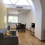 William Apt