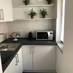 William Apt
