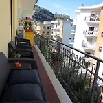Syrene Apartment