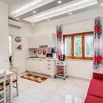 Casa Lolla, Red Rose In The Heart Of Sorrento