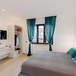 Maison Lorelle - De Vivo Realty Sorrento